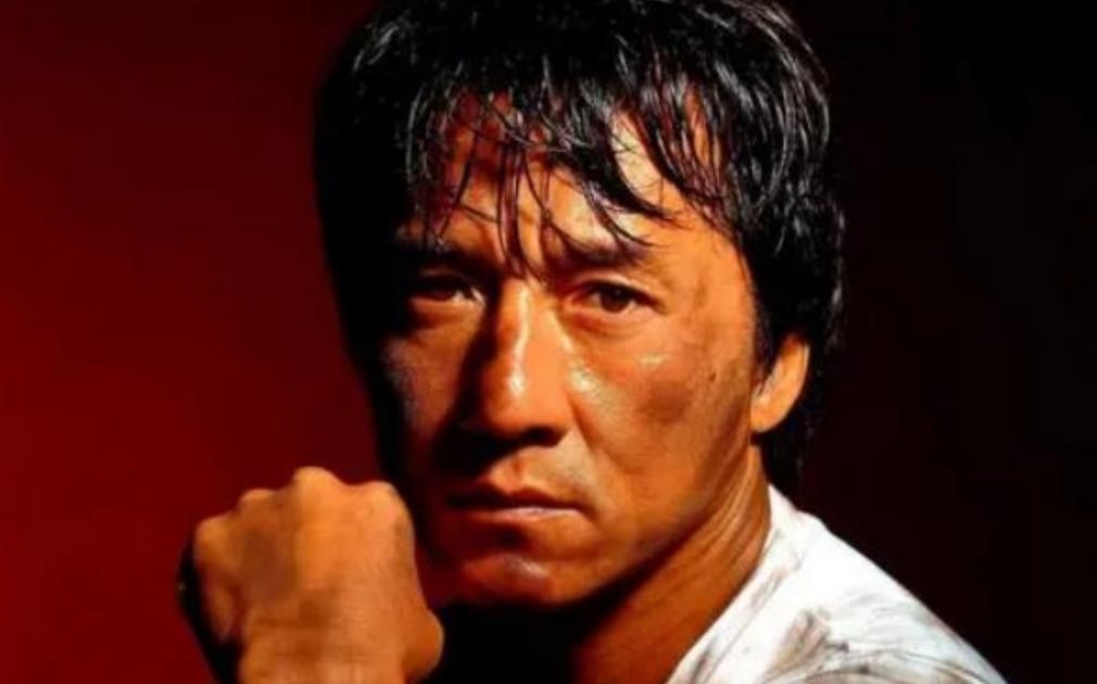 吴京图片大全图片大全_吴京票房200亿_成龙吴京合作新片