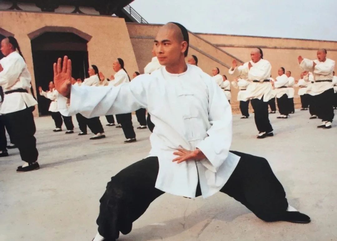 吴京图片大全图片大全_吴京 硬汉 代表作 排名