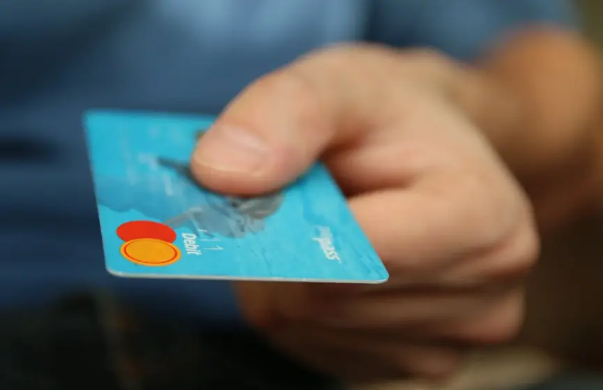 手机去香港能用吗_香港留学攻略_香港生活必备清单