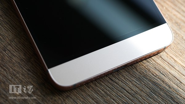 乐视超级手机2 评测_魅蓝Note3 对比_乐视手机玩游戏竖屏怎么办