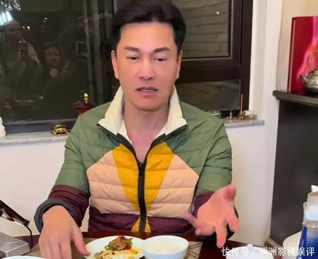 吕良伟 周海媚 邝美云 婚姻经历_吕良伟 70岁不老男神 传奇人生_吕良伟第二任老婆