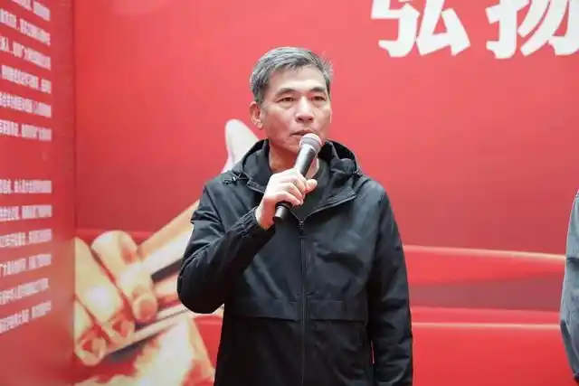 杨靖宇英雄后人 马继志 红色基因传承_杨靖宇之孙拿出一块“传家宝”