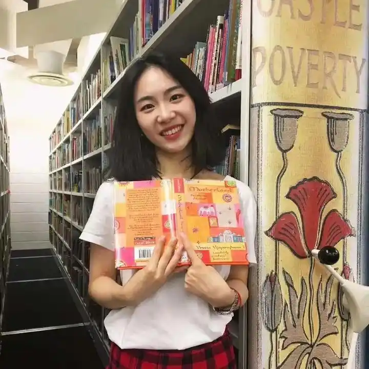 stunner_q_精通三国语言留学英国_90后温州姑娘