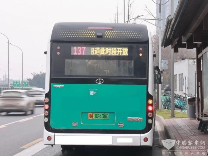 137路成移动指南 成都公交全方位助力城市畅行