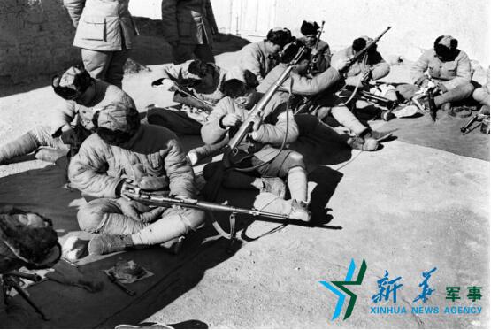 中国 战地记者_方大曾 绥远抗战 纪实摄影