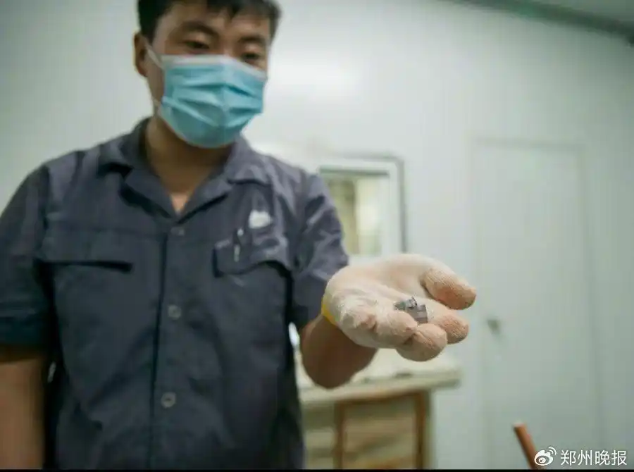 河南培育出156.47克拉钻石 全球最大_郑州金刚石产业_郑州高新区超硬材料