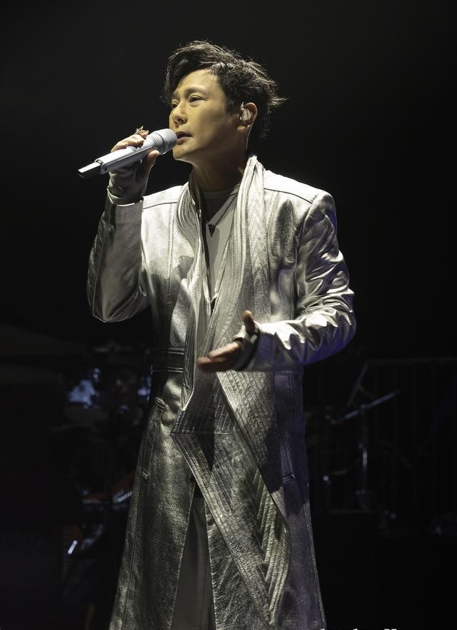张信哲拉斯维加斯演唱会_张信哲巡回演唱会票务_张信哲cctv百年故事