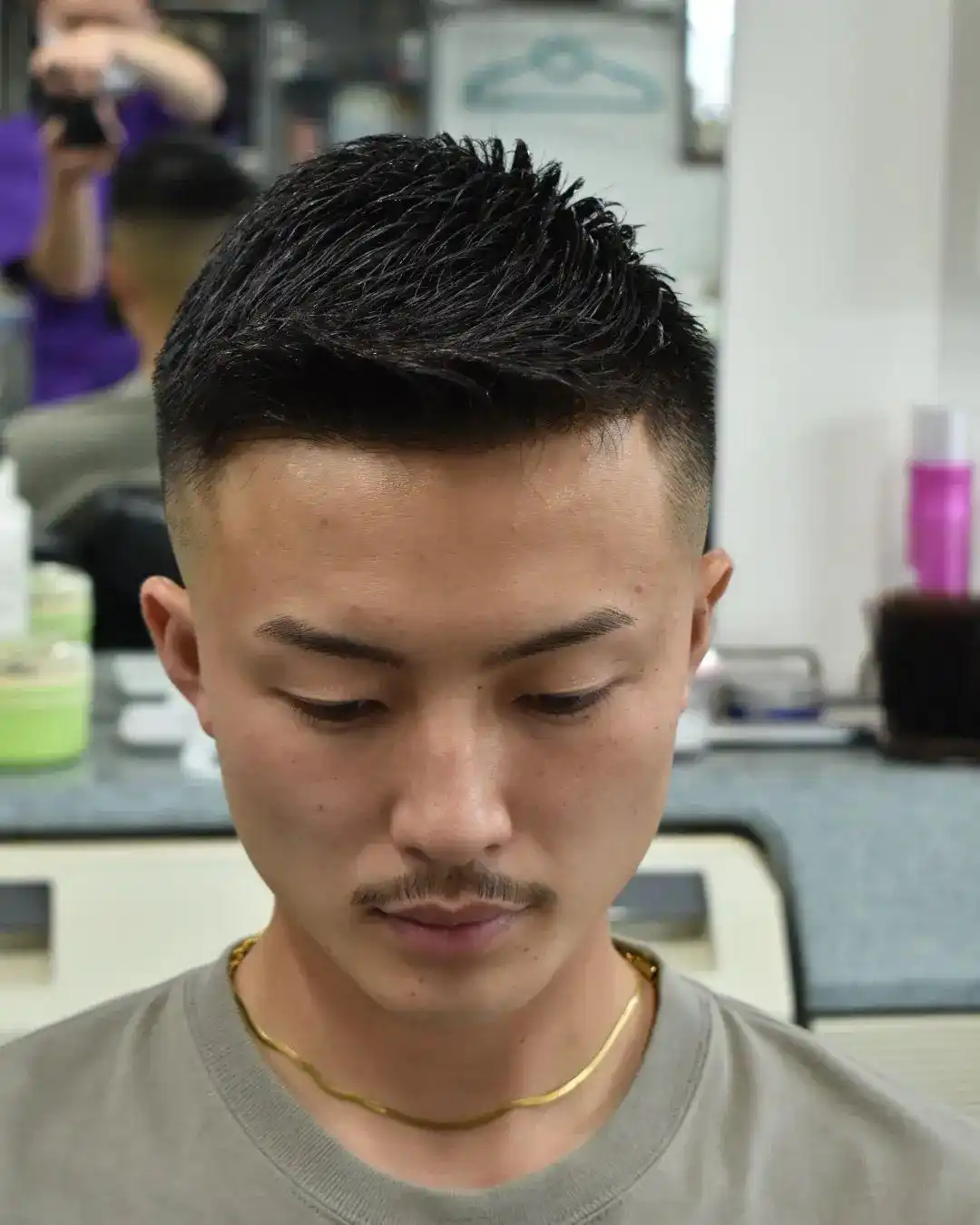 男发型_男士发型层次感_男士寸头造型