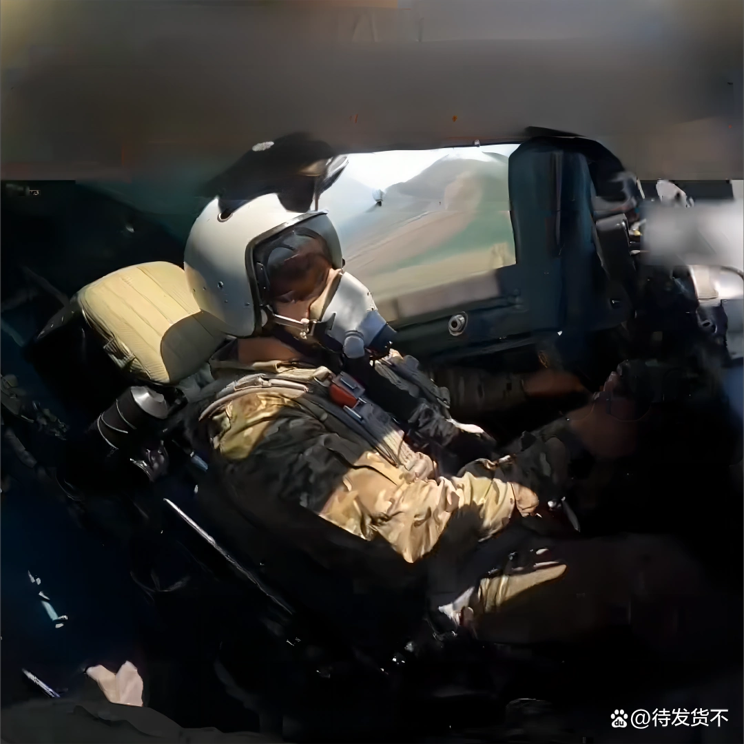 俄军苏-34战斗轰炸机导弹_轰炸机战争_苏-34战斗轰炸机作战视频