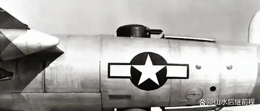 轰炸机战争_二战备胎轰炸机_B-32统治者轰炸机