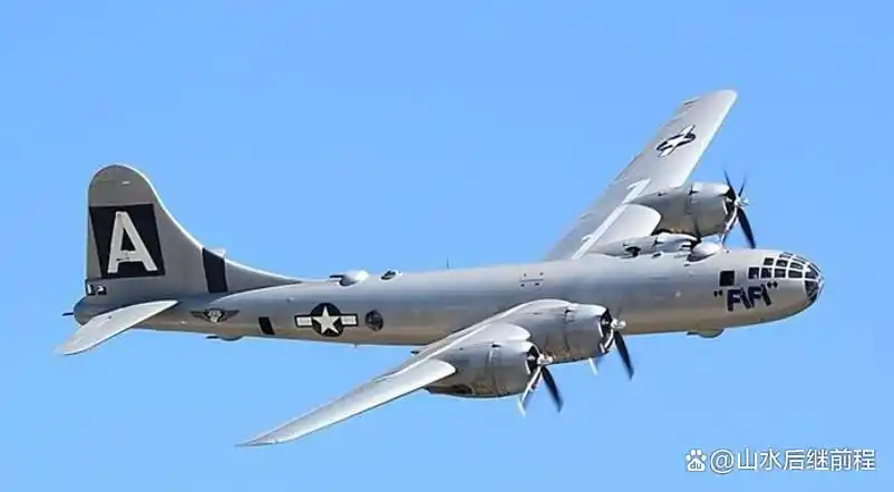 轰炸机战争_二战备胎轰炸机_B-32统治者轰炸机