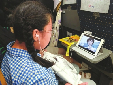 乘坐高铁，哪些行为不能做？