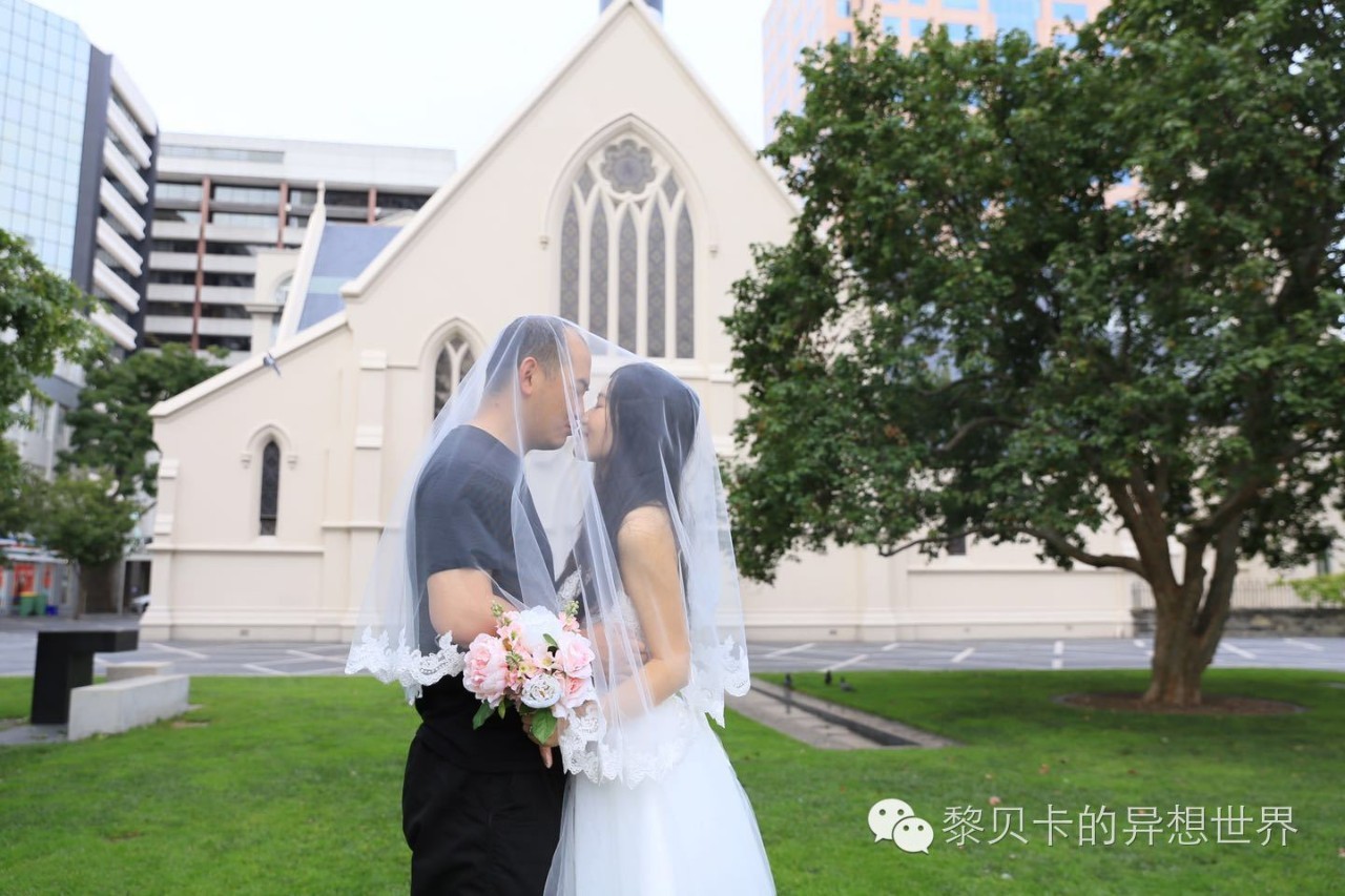 浪漫婚纱图片_婚纱照旅拍攻略_婚纱照抓拍瞬间