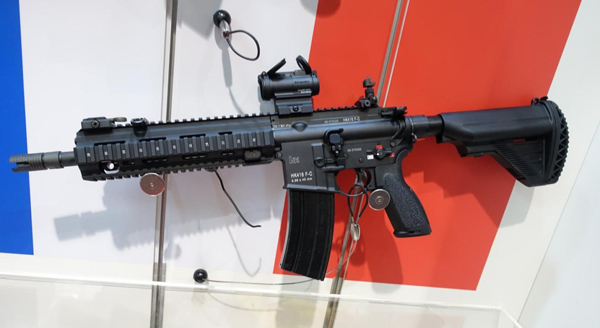 拆解二战后制式步枪③——无枪托结构步枪“尚能饭否”?