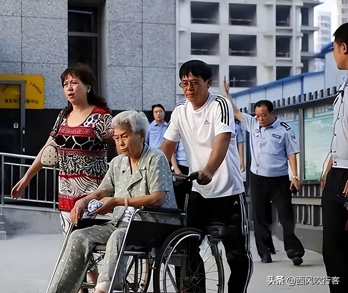 彭宇案 王浩法官 扶不扶_法官王浩现在在做什么