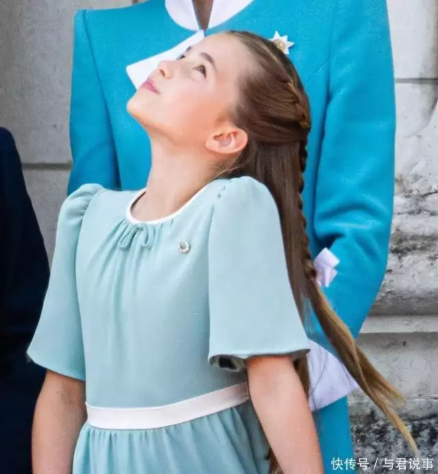 凯特王妃女儿芭蕾梦_十二位芭蕾公主_夏洛特公主芭蕾舞