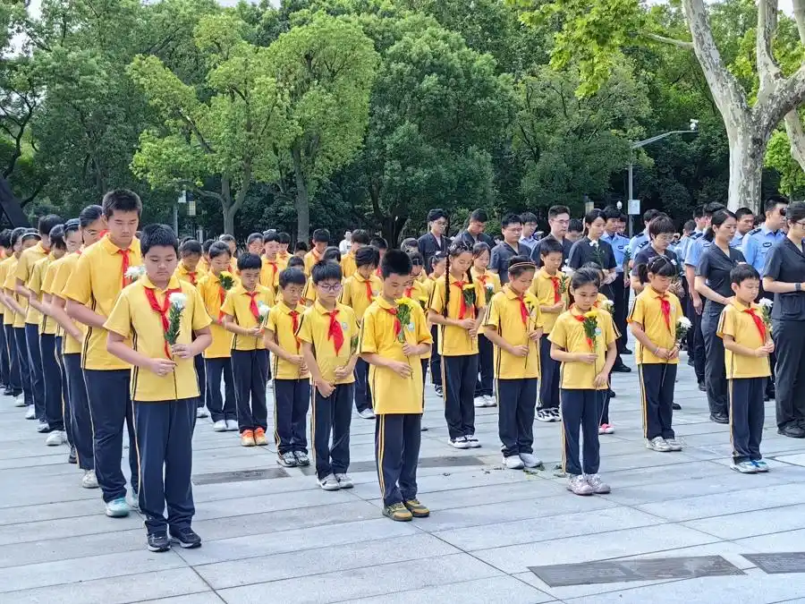 吾辈自强 勿忘九一八！_上海淞沪抗战纪念馆_铭记历史勿忘九一八