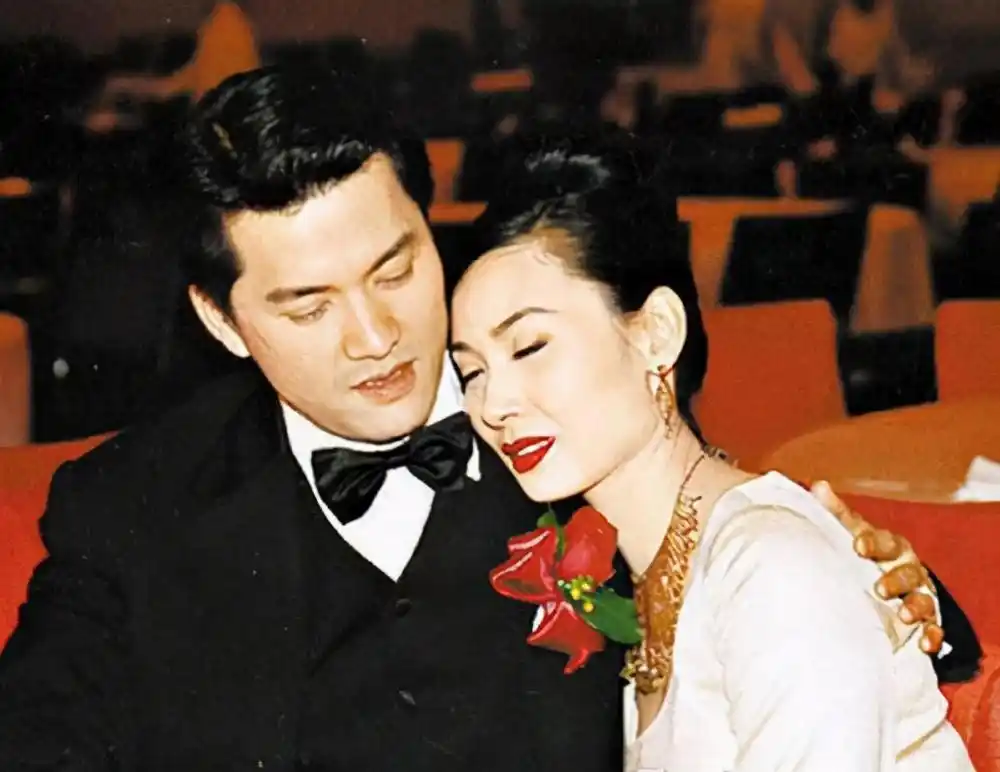 吕良伟三个老婆图片_吕良伟上海滩丁力不老男神_吕良伟演艺生涯经历