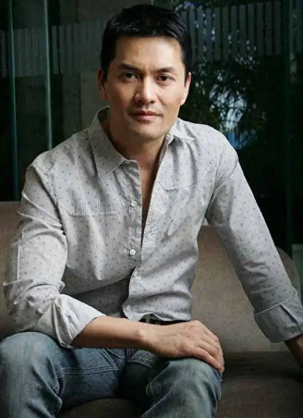 吕良伟三个老婆图片_吕良伟周海媚邝美云杨小娟