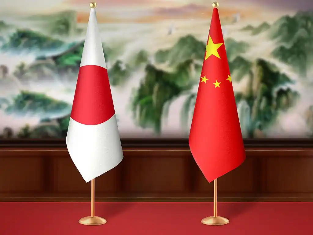 日本外相岩屋毅 访华 取消中国对日本水产品进口禁令 中日关系全面改善_外交部回应日本外务省高官访华