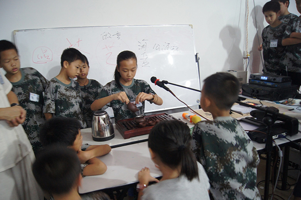 贵阳暑假夏令营军事_贵阳广宇之星军事化夏令营_贵阳千秋业教育军事化夏令营