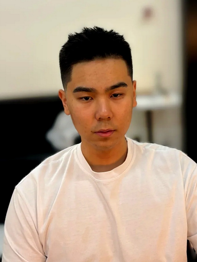 短前刺发型技巧_两边铲光变化_男生发型名字大全