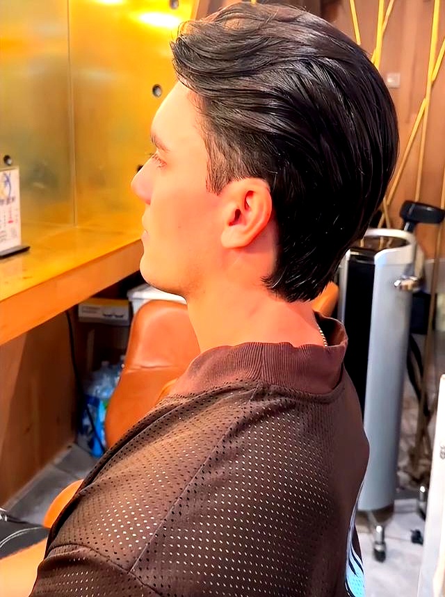 成熟稳重年轻气质发型_三四十岁男士发型_男生发型名字大全