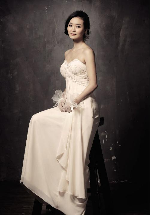 43岁阔太王艳的富豪老公和“两个儿子”,两子相差24岁