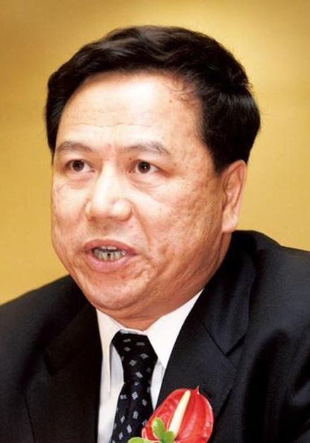 43岁阔太王艳的富豪老公和“两个儿子”,两子相差24岁