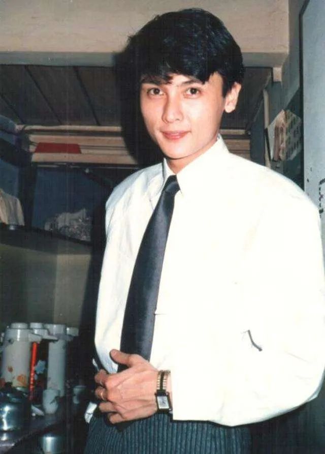 TVB被封杀的男星_TVB雪藏原因_明星为什么被雪藏