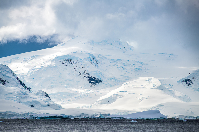 南极游价格下降_俞敏洪南极游邮轮20天人均花费30万_5万元南极游