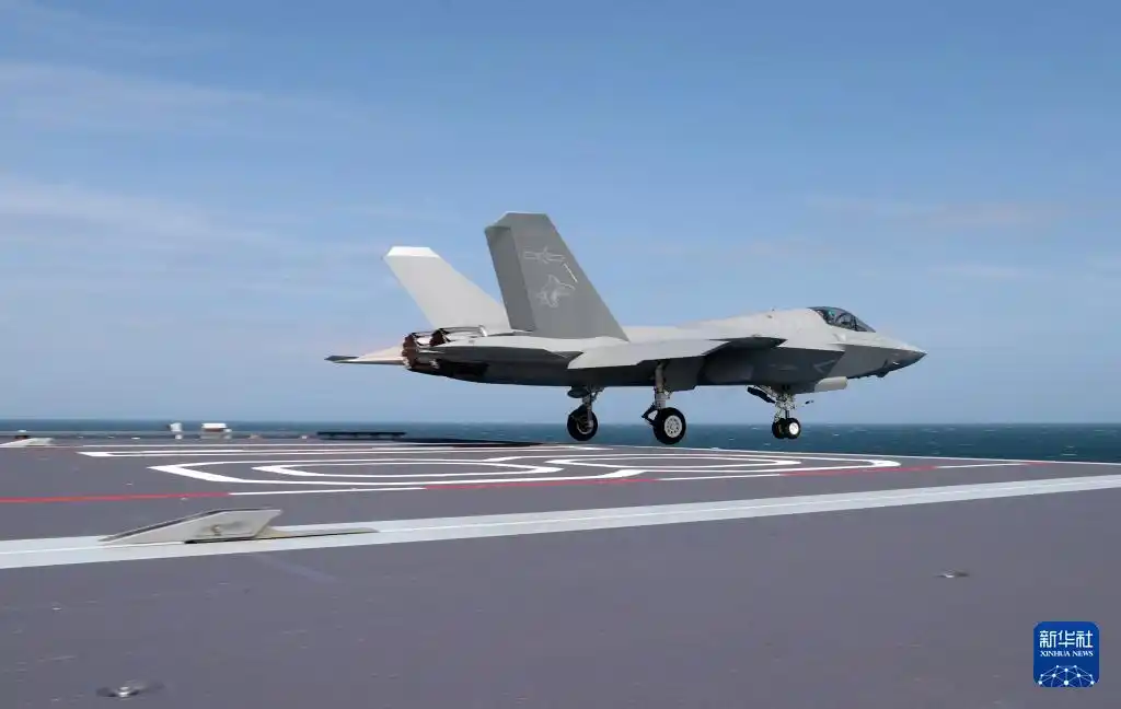 海军福建舰首次海上实兵训练_福建舰入列后首次海上实兵训练_福建舰航母编队多科目训练