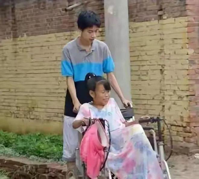 从清华出来的寒门贵子，被人造谣捐了300万