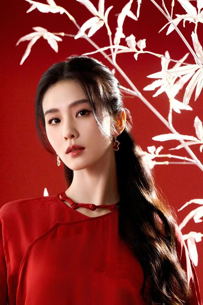 刘诗诗半扎发造型解析_诗诗发型秀_半扎发发型设计