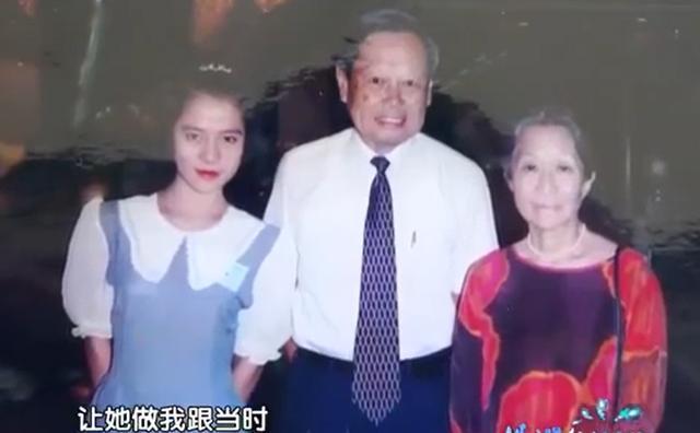 杨振宁与翁帆爱情故事_友人追忆杨振宁：他其实还有一个遗憾_杨振宁去世谣言辟谣