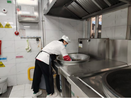 幼儿园卫生新闻稿件_幼儿园卫生消毒管理_幼儿园消杀爱国卫生运动