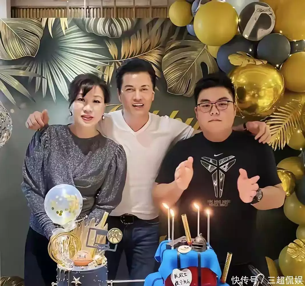 吕良伟的老婆是谁_吕良伟杨小娟冻龄夫妻_冻龄夫妻保养秘诀