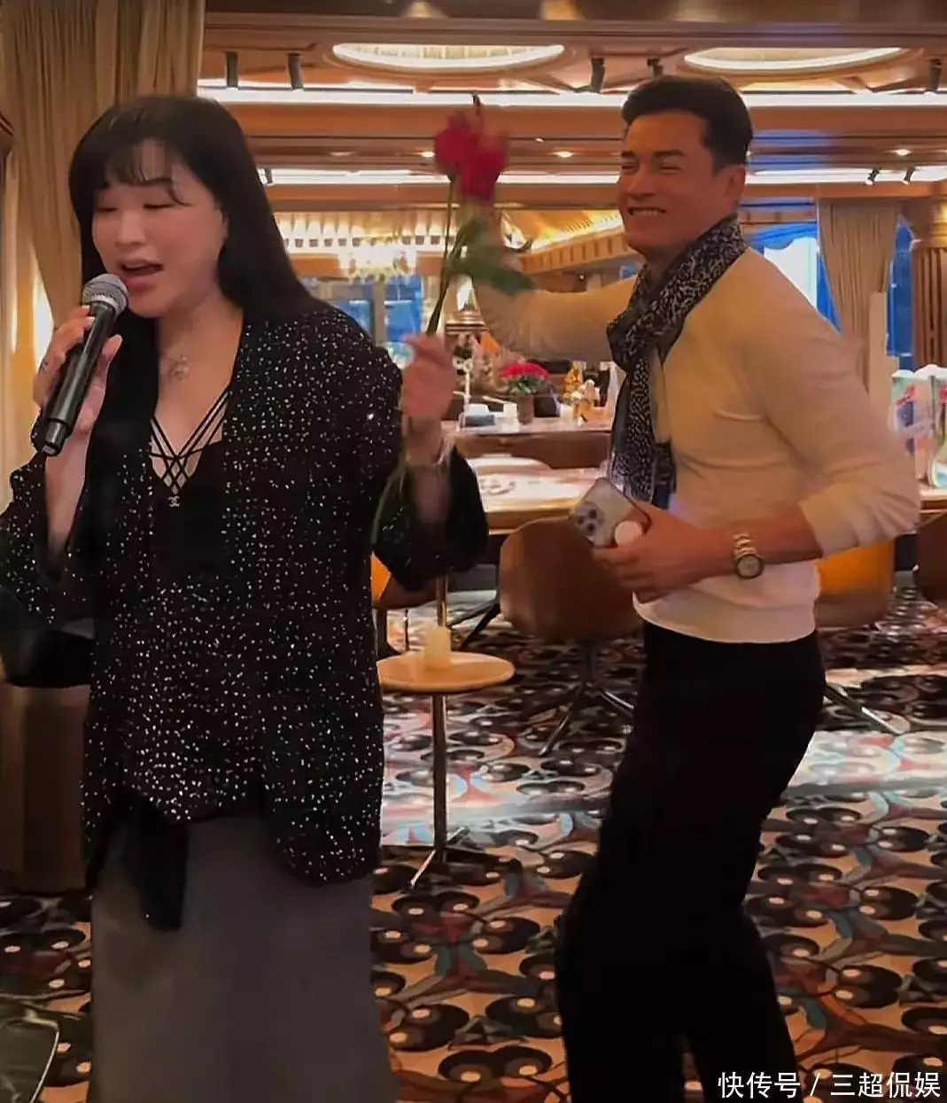 吕良伟的老婆是谁_冻龄夫妻保养秘诀_吕良伟杨小娟冻龄夫妻