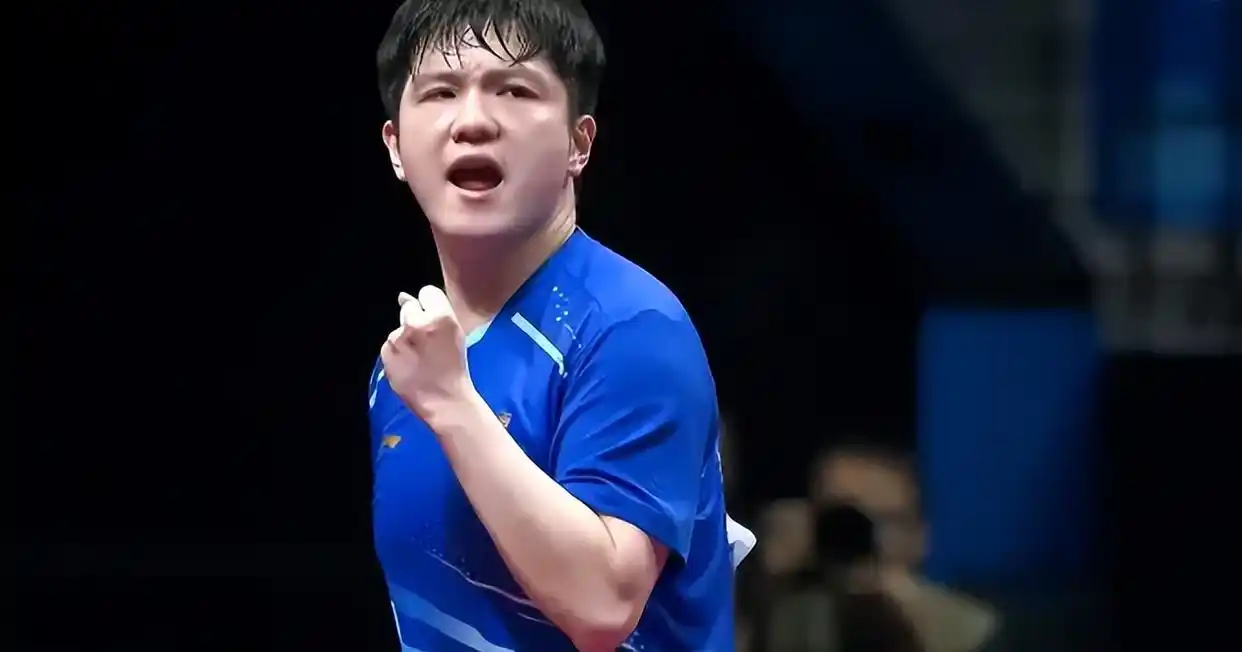 樊振东回应是否期待再次对阵王楚钦_全运会乒乓球男单半决赛 樊振东 王楚钦