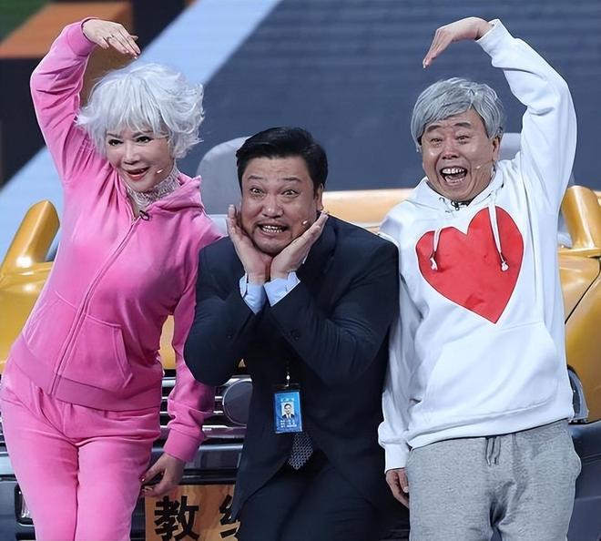 笑脸哥现场看春晚_春晚特殊观众席分配_春晚赞助商企业