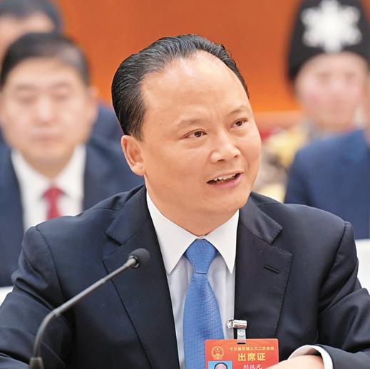 全国人大代表长江商学院校友建议_长江商学院校友两会提案_全国政协委员李东东建议尽快创办