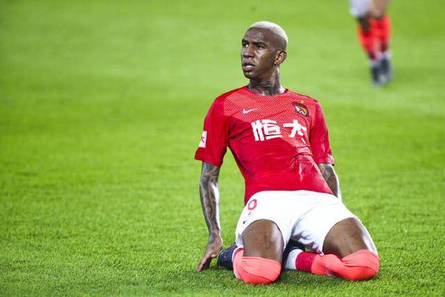 中超首发阵容预测_恒大轮换球员名单_北京人和球员名单