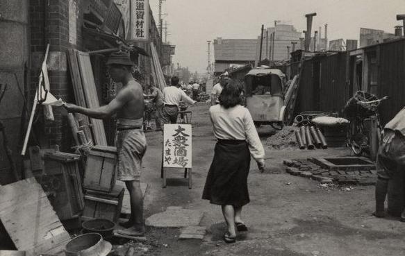 战后日本经济崩溃_战地记者日本_日本侵华战争灾难