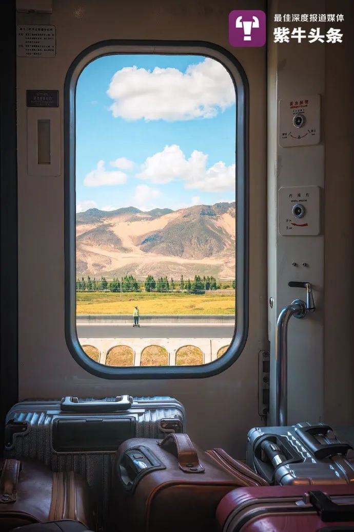火车车窗风景摄影_火车图片_车窗内外的中国风光