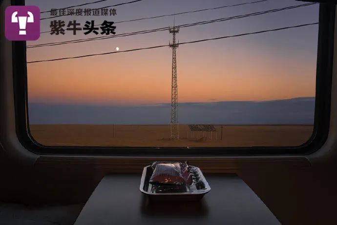 车窗内外的中国风光_火车图片_火车车窗风景摄影