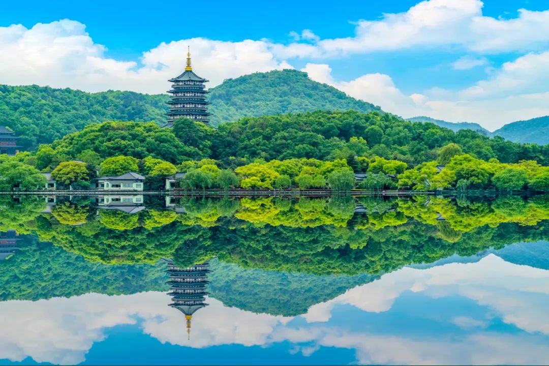 火车图片_高铁沿途风景_中国最美火车路线