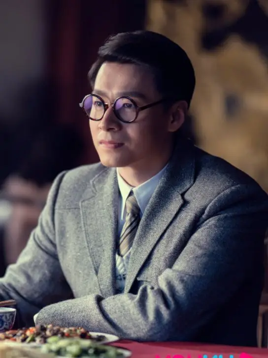 24岁男演员兼职送外卖_娱乐圈经济形势艰难_明星降薪接戏现象