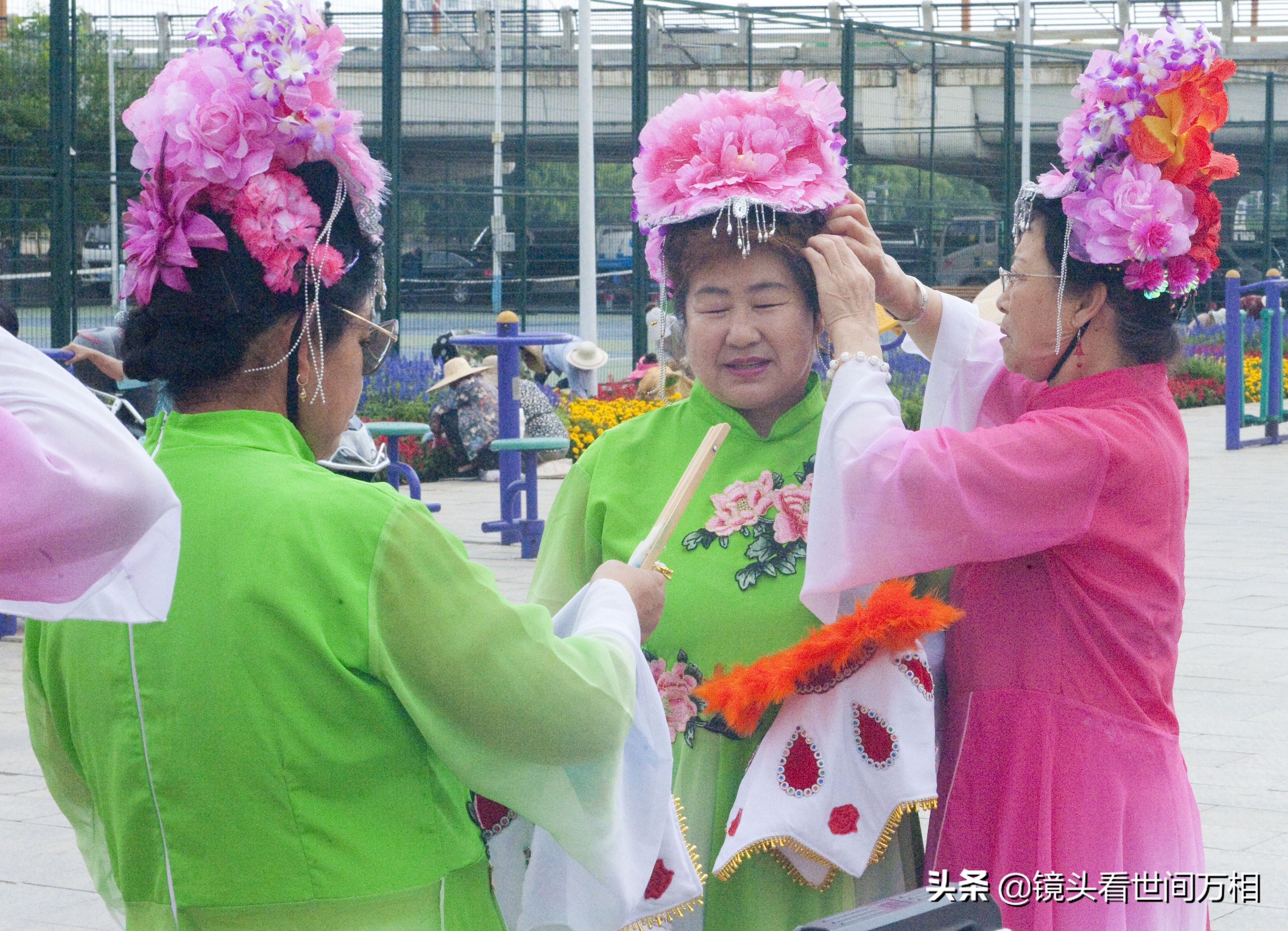 吉林梅河口传统大秧歌扭起来，老百姓健身多姿多彩
