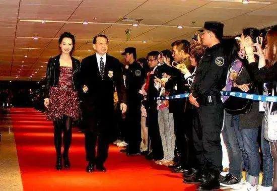 四大京城美女_北京四少 京城四美 背景雄厚女明星