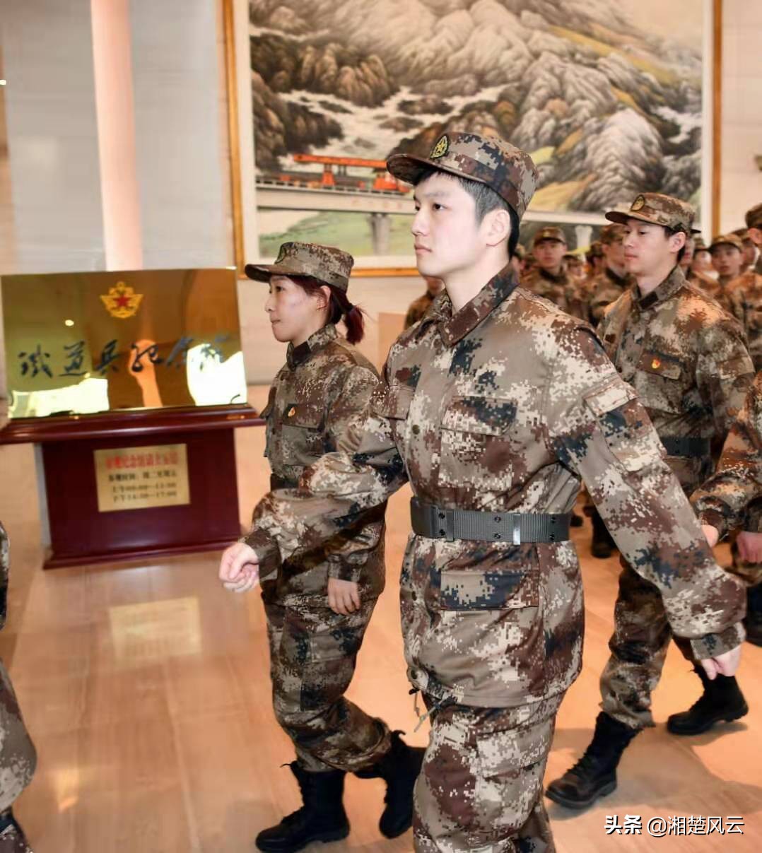铁道兵纪念馆_刘国梁带队学习铁道兵精神_国乒队员参观铁道兵纪念馆